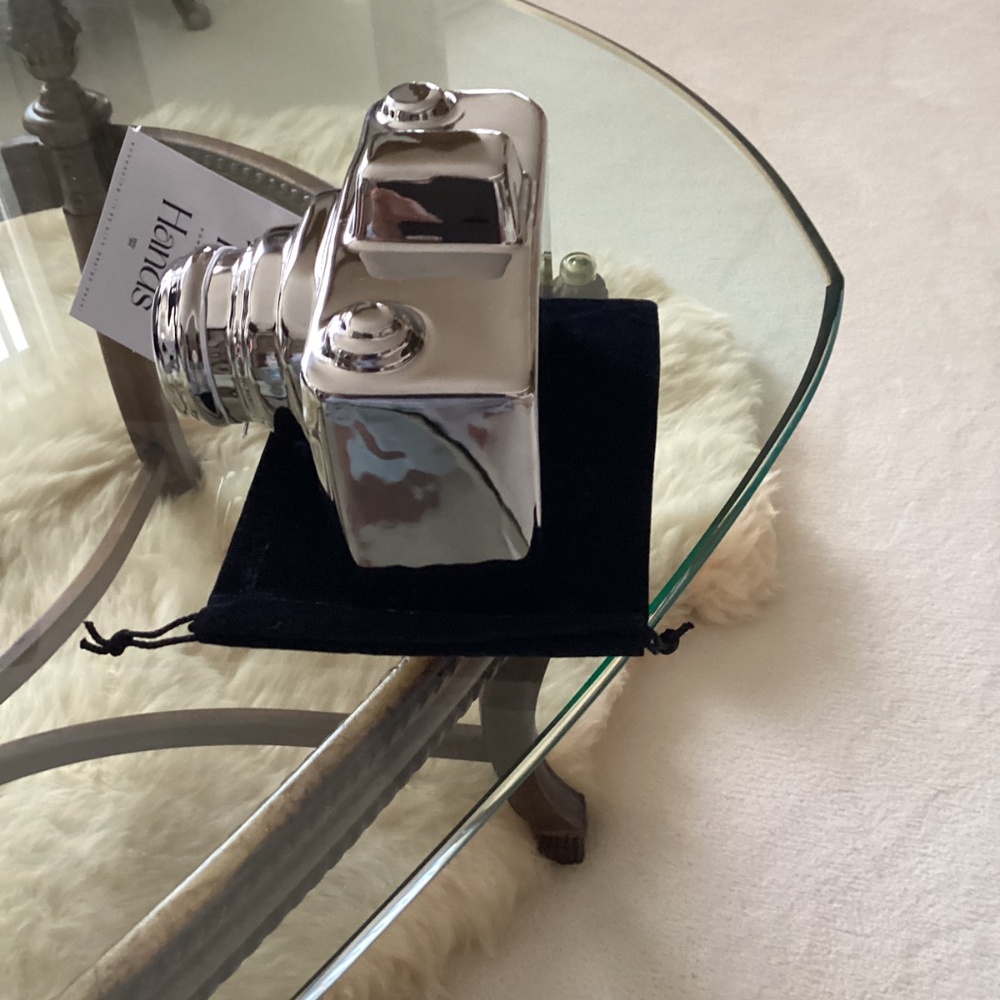 Camera Decor - Picture 4 of 5